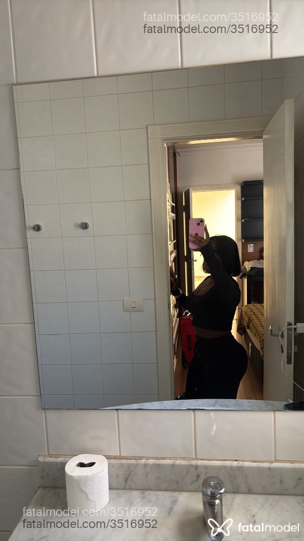 Acompanhante mulher com cabelo castanho de olhos castanhos - Kyara