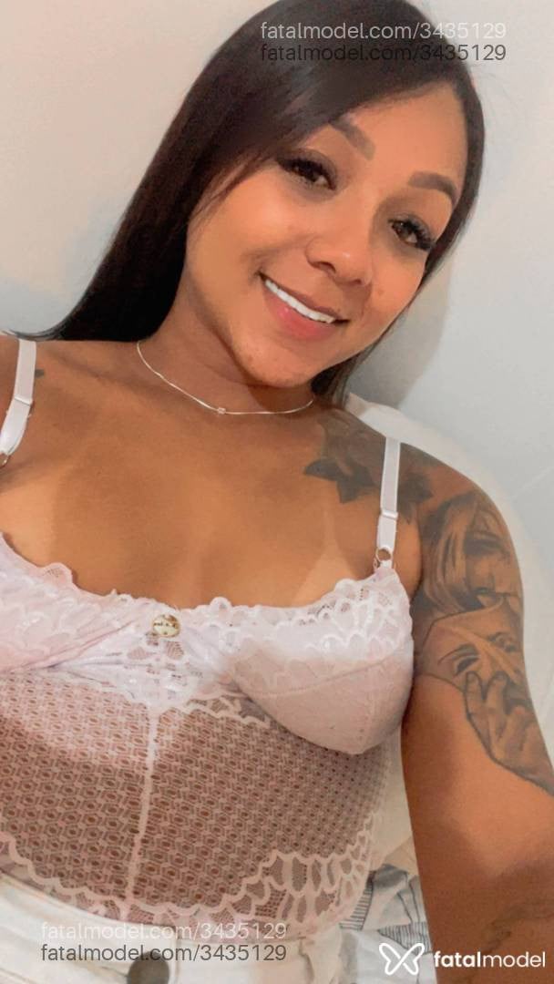 Acompanhante mulher com cabelo castanho de olhos castanhos - Melissa