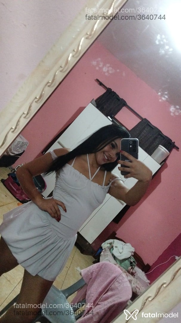 Acompanhante mulher morena (o) de olhos pretos - Ruty