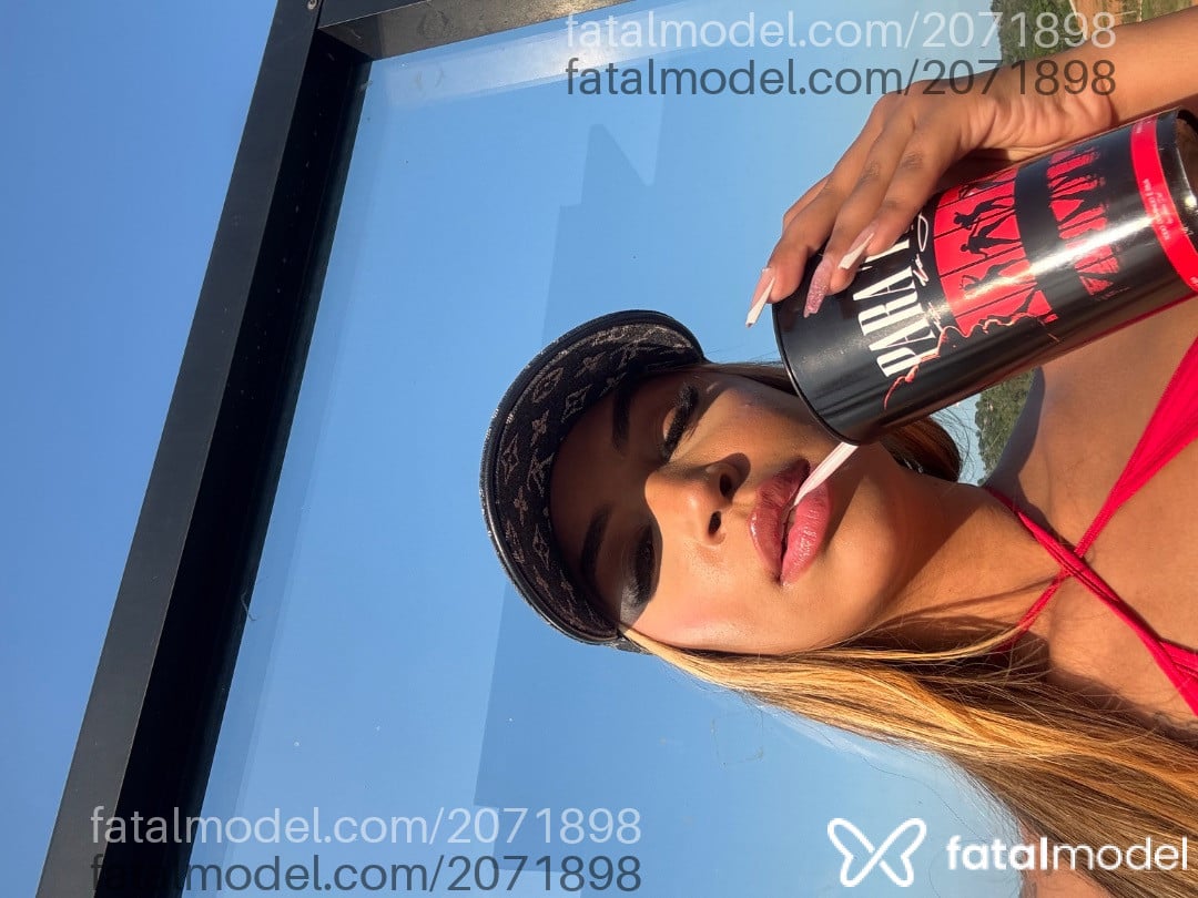 Acompanhante mulher morena (o) de olhos castanhos - Rafah