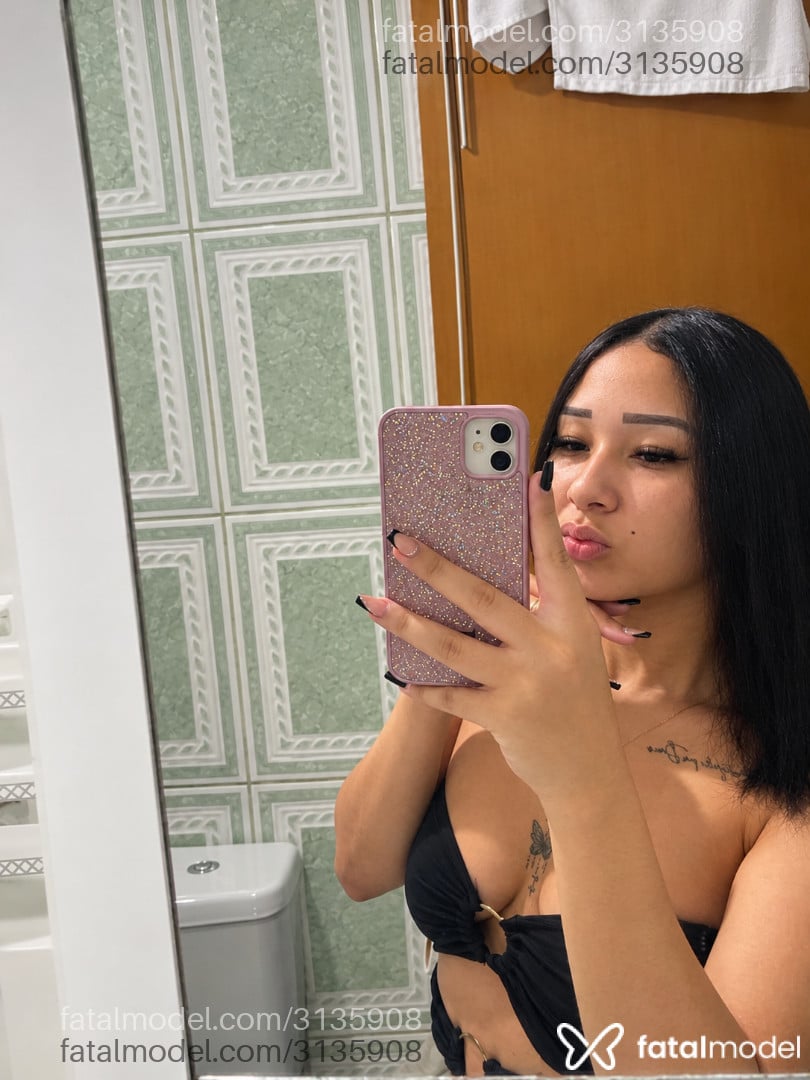 Acompanhante mulher ruiva (o) de olhos castanhos - ísis Vitoria
