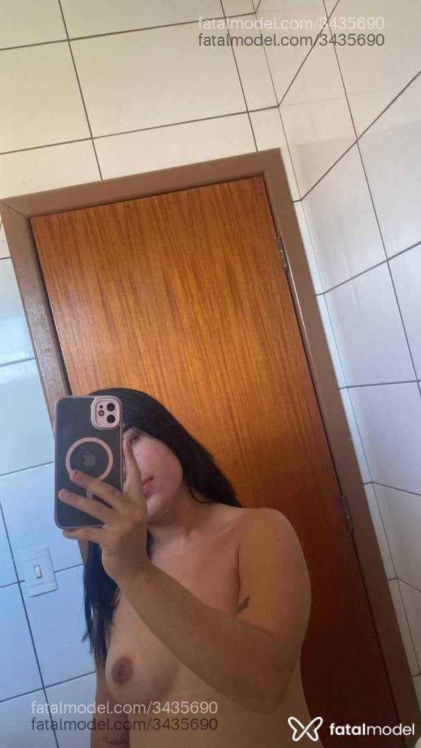 Acompanhante mulher morena (o) de olhos castanhos - Jappa