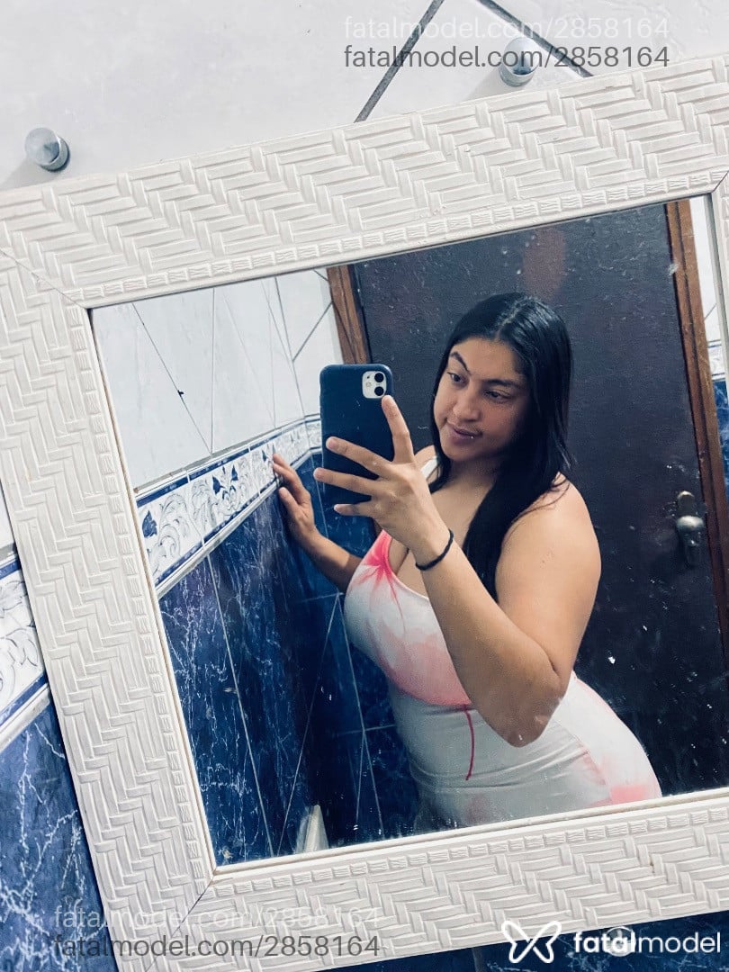 Acompanhante mulher morena (o) de olhos castanhos - Bruninha Borelah Acompanhante mulher morena (o) de olhos castanhos - Bruninha Borelah