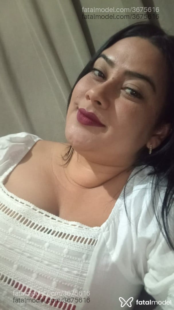 Acompanhante mulher morena (o) de olhos pretos - Gabii