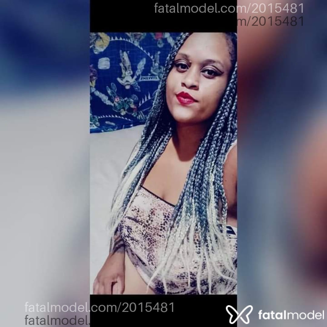 Acompanhante mulher com cabelo castanho de olhos castanhos - Jadi