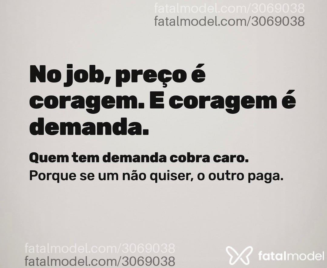 Acompanhante mulher trans morena (o) de olhos pretos - Brenda Mansur