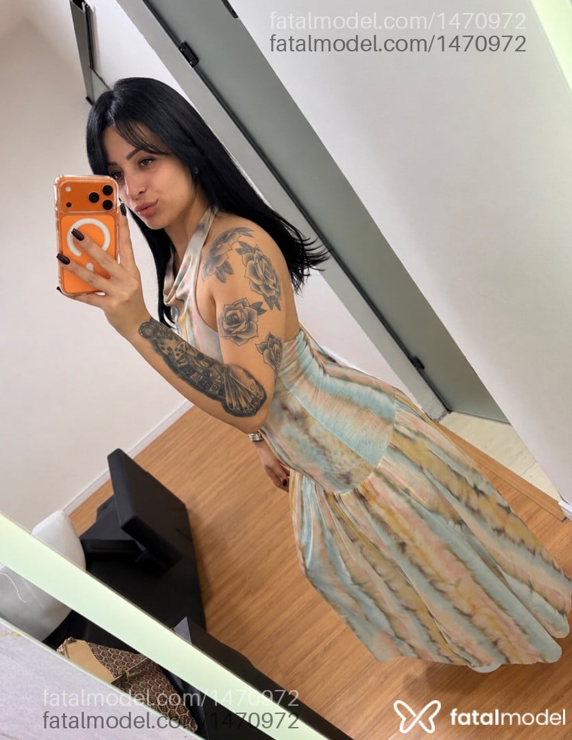 Acompanhante mulher loira (o) de olhos verdes - Isadora Becker