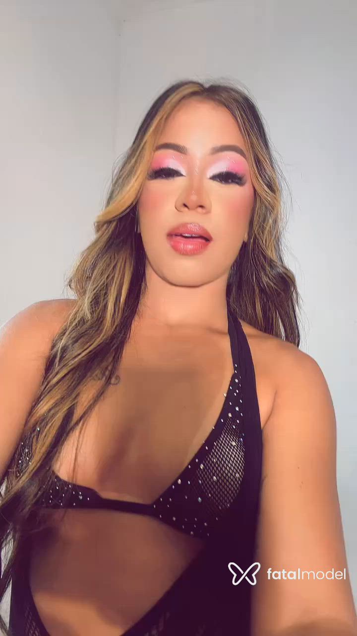 Acompanhante mulher morena (o) de olhos pretos - Ellen Castele