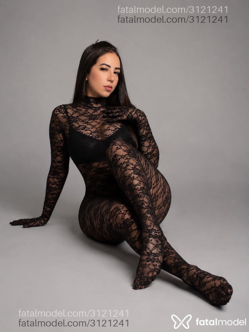 Acompanhante mulher morena (o) de olhos castanhos - Amanda