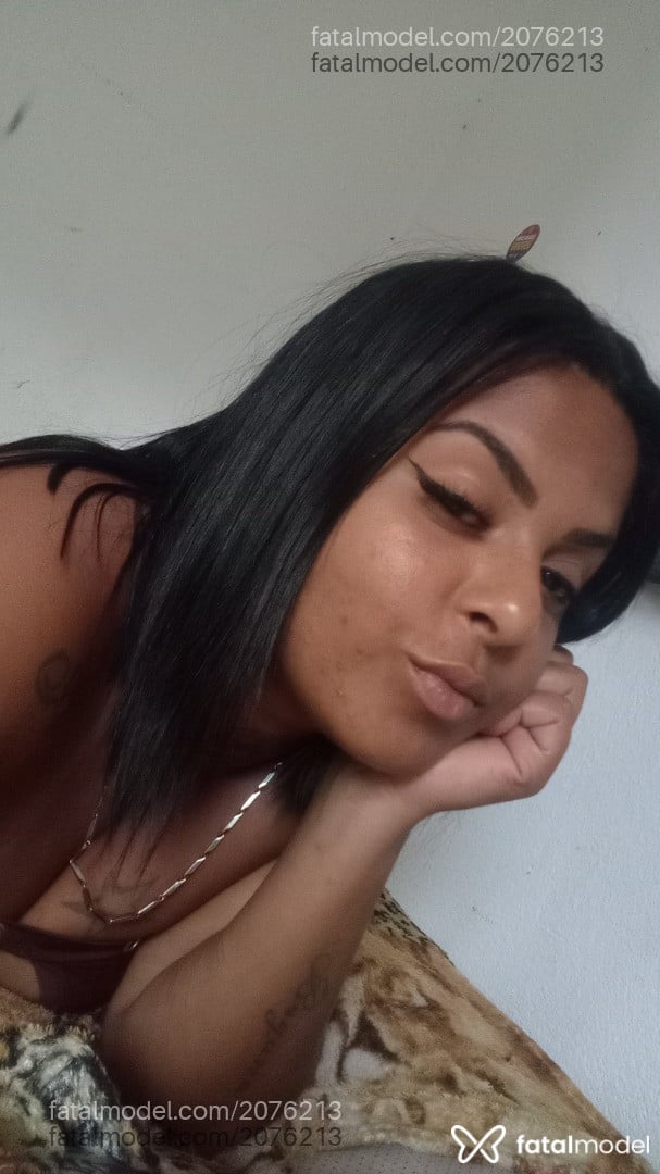 Acompanhante mulher morena (o) de olhos pretos - Priscila