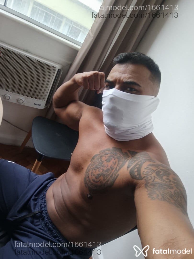 Acompanhante homem morena (o) de olhos castanhos - Pierre Castro