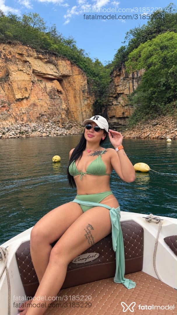 Acompanhante mulher morena (o) de olhos castanhos - Lara Sthe