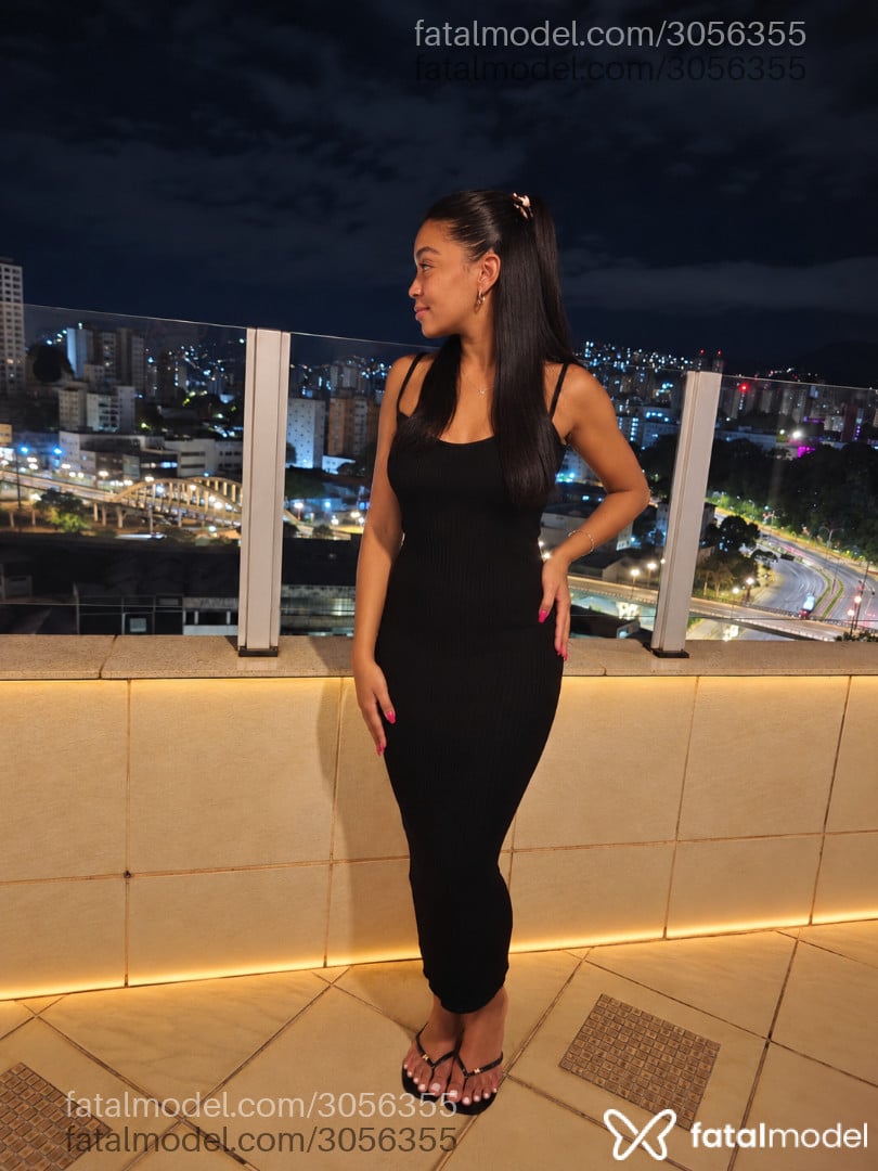 Acompanhante mulher morena (o) de olhos castanhos - Jadee