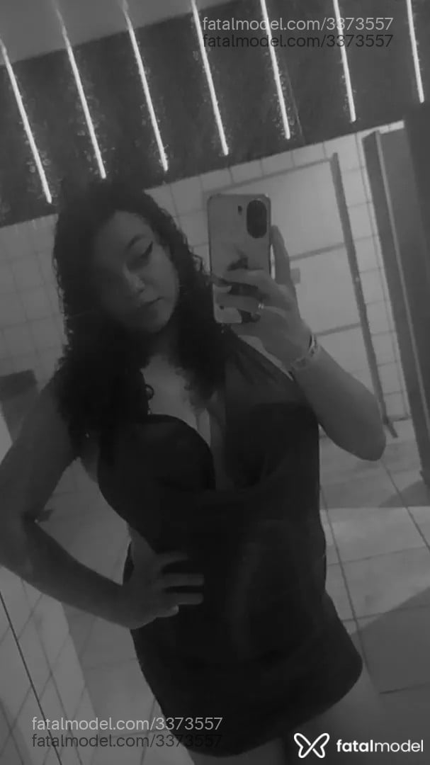 Acompanhante mulher com cabelo castanho de olhos castanhos - Lility