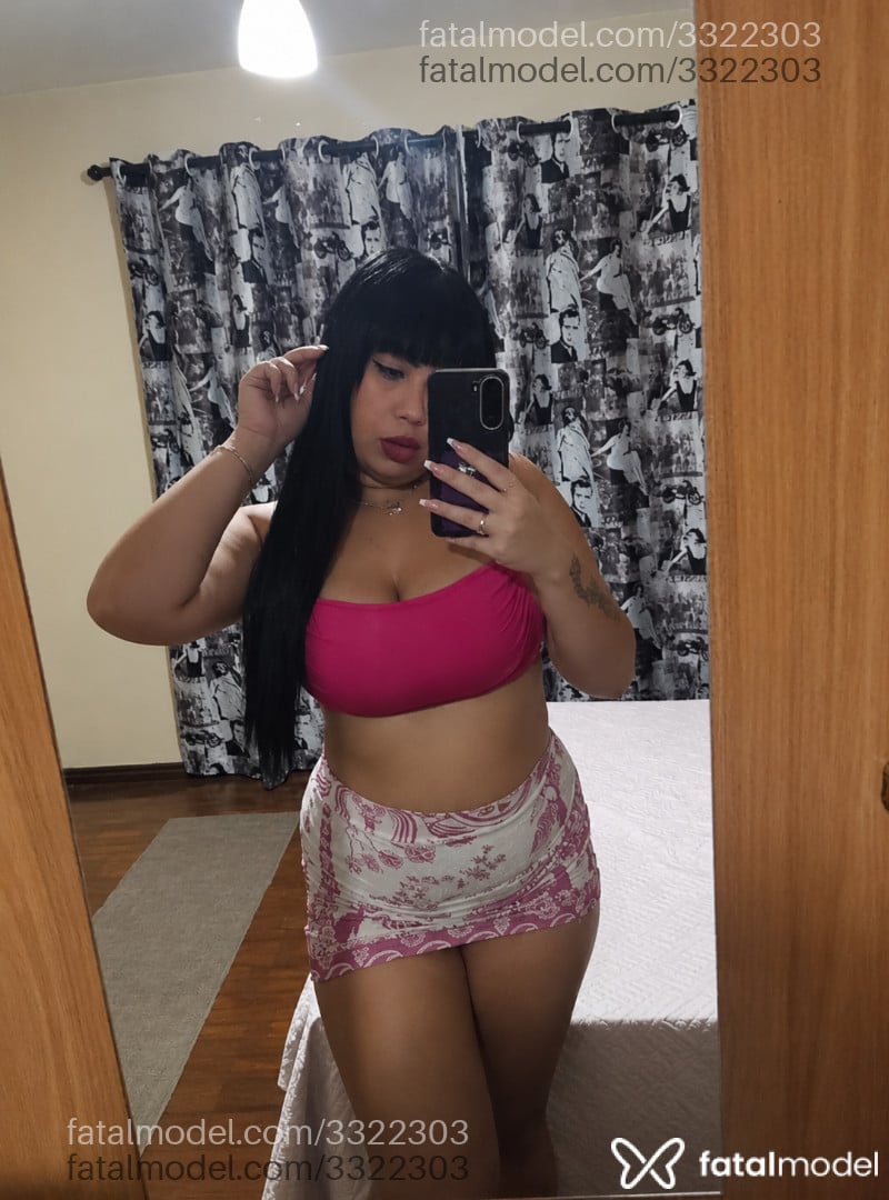 Acompanhante mulher morena (o) de olhos mel - Cléo