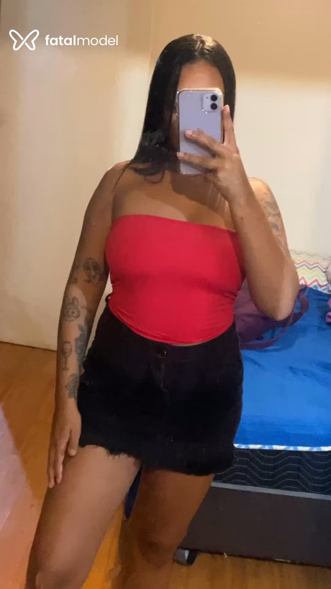 Acompanhante mulher com cabelo castanho de olhos castanhos - Luana