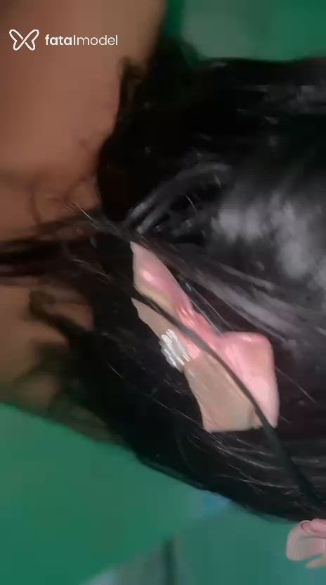 Acompanhante mulher trans com cabelo castanho de olhos mel - Bêlvani