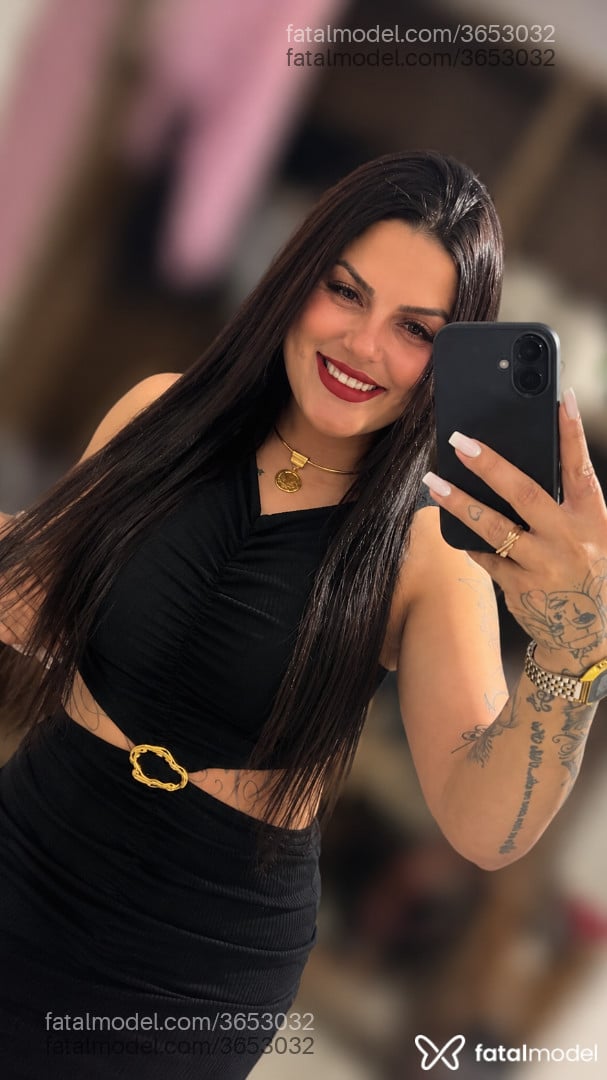 Acompanhante mulher morena (o) de olhos castanhos - Anyrisso