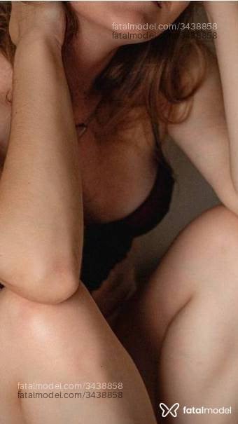 Acompanhante mulher loira (o) de olhos castanhos - Andressa