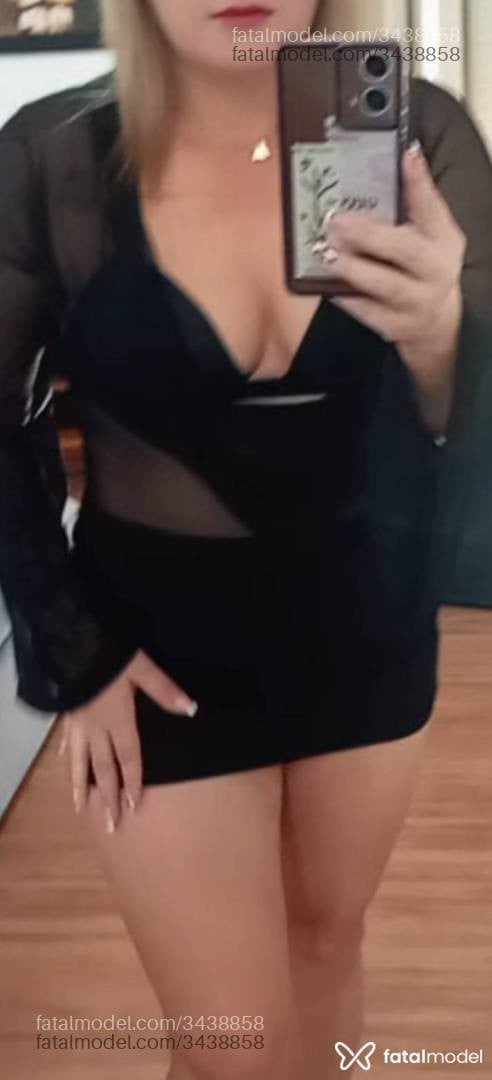 Acompanhante mulher loira (o) de olhos castanhos - Andressa