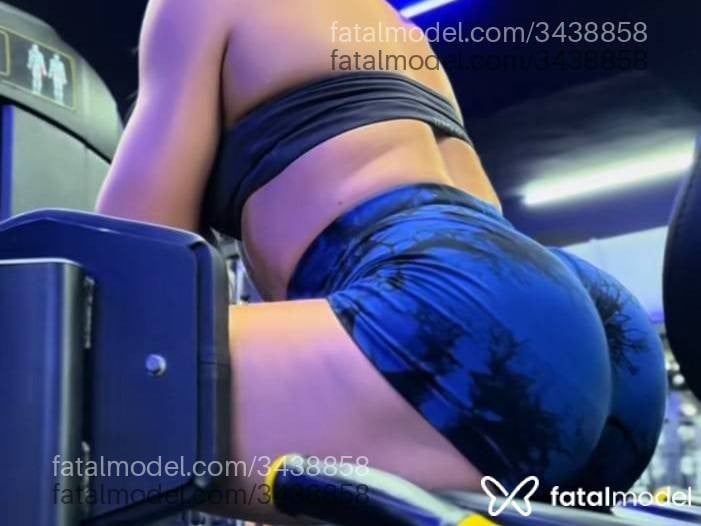 Acompanhante mulher loira (o) de olhos castanhos - Andressa