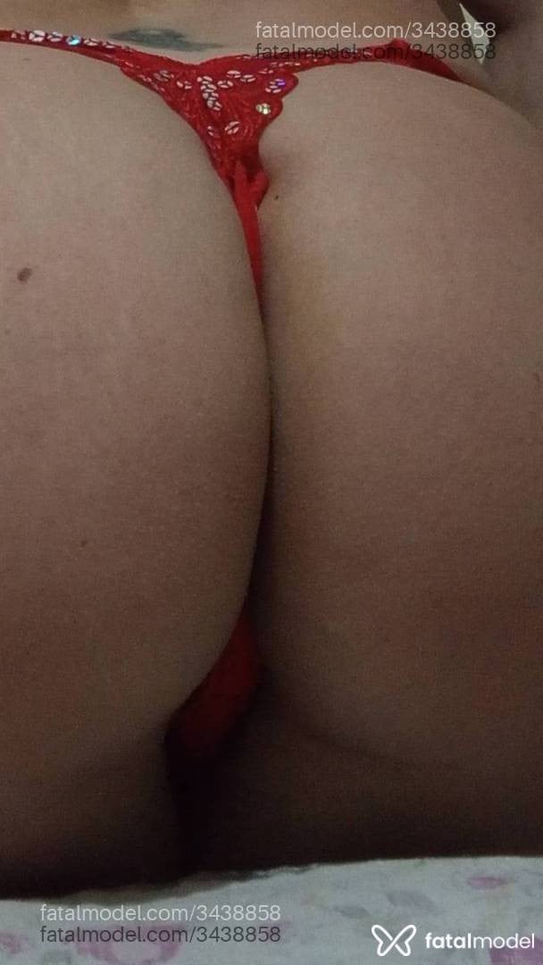 Acompanhante mulher loira (o) de olhos castanhos - Andressa