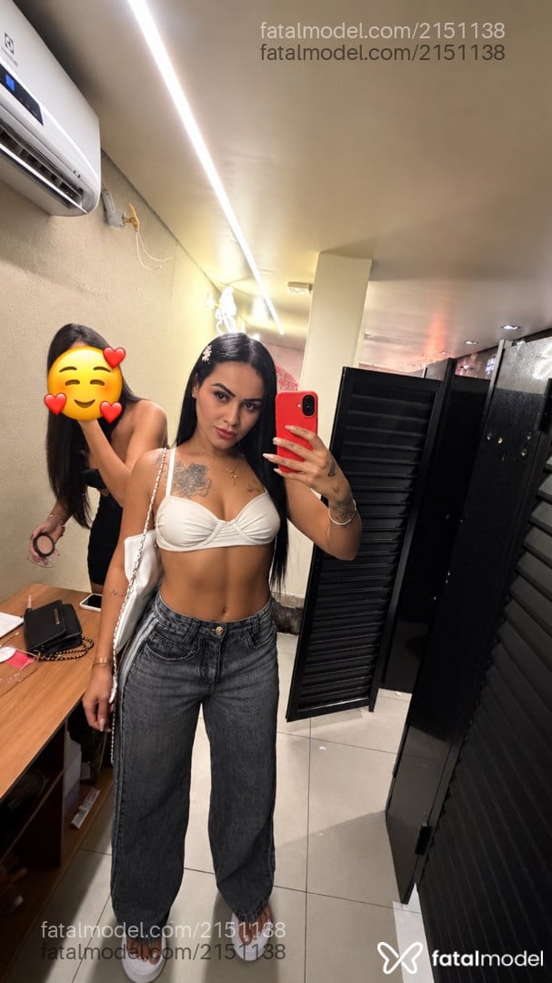 Acompanhante mulher morena (o) de olhos pretos - Dstvd