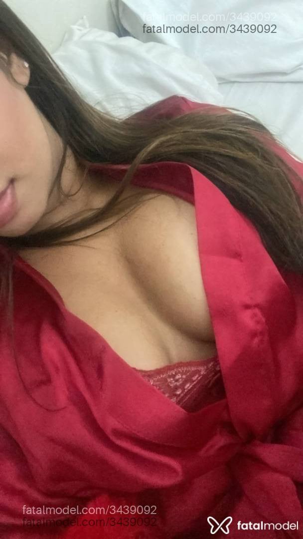 Acompanhante mulher morena (o) de olhos mel - Beatriz Lima