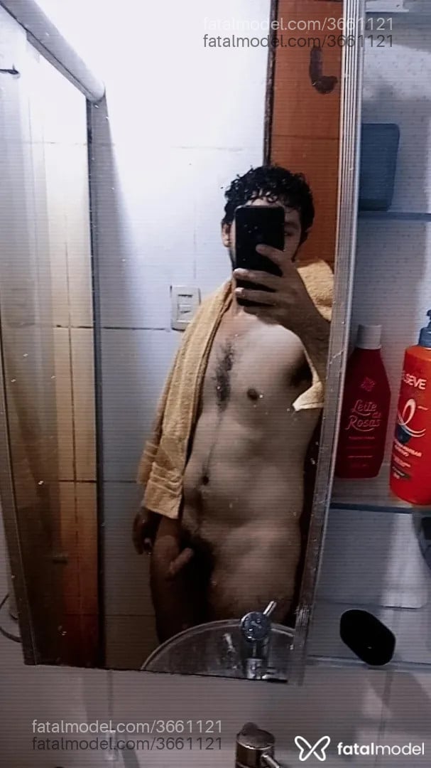 Acompanhante homem morena (o) de olhos castanhos - Jhonny