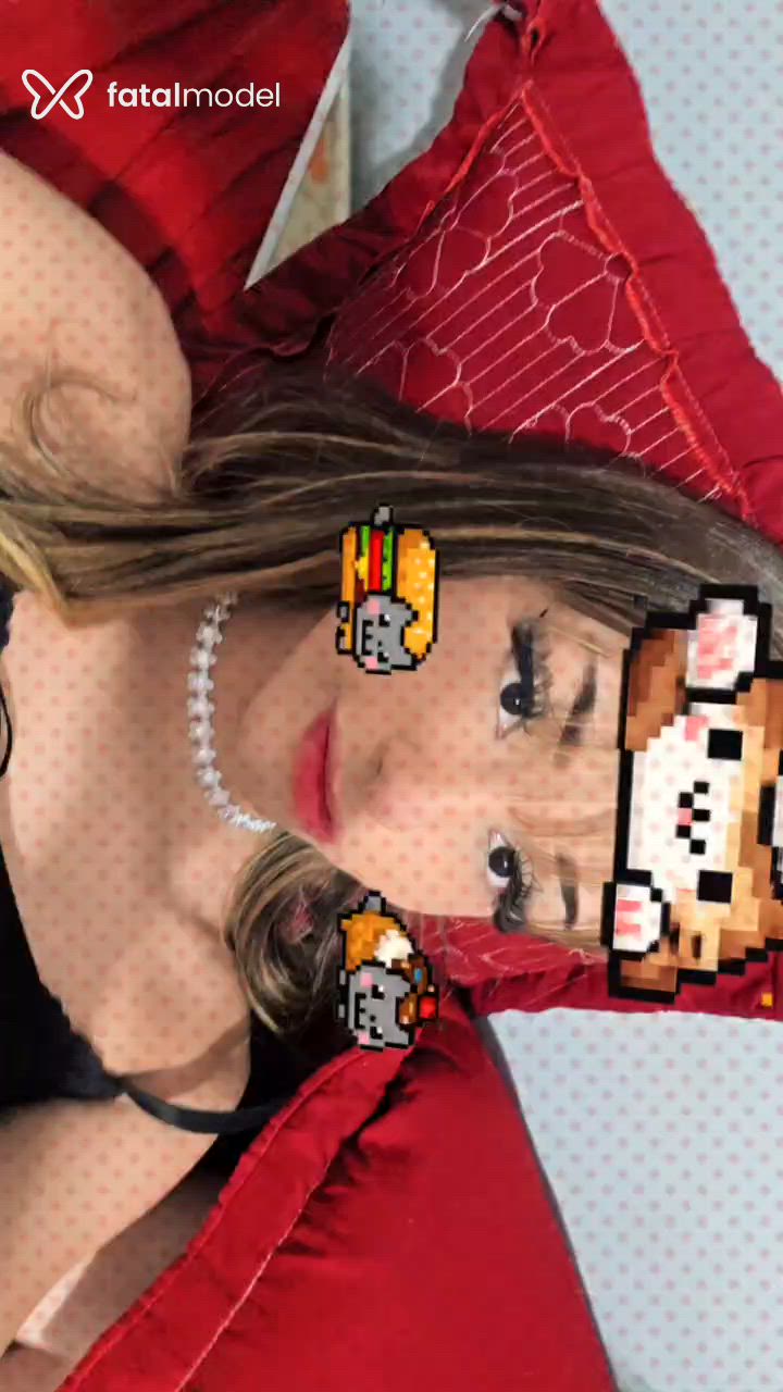 Acompanhante mulher trans loira (o) de olhos castanhos - Nathyzinha