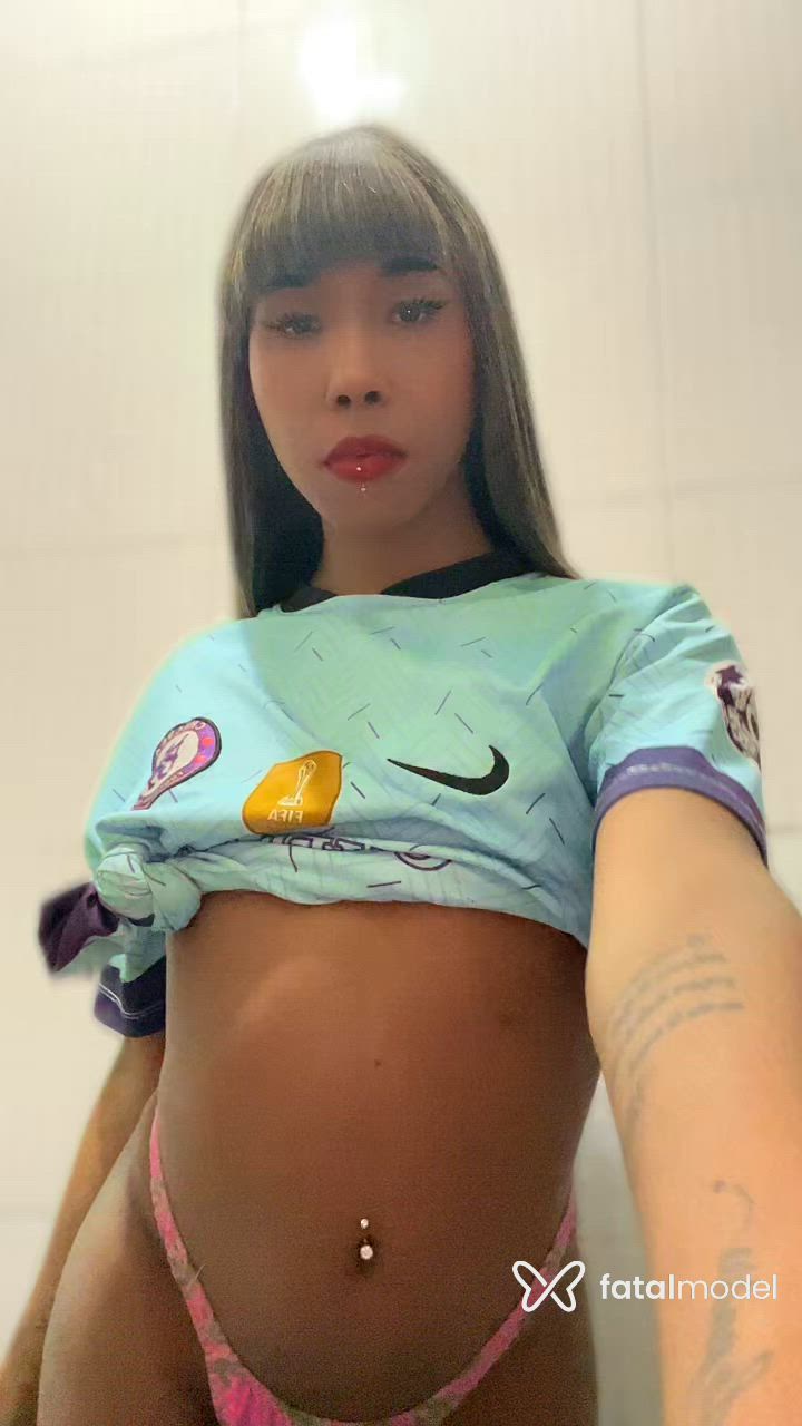 Acompanhante mulher trans morena (o) de olhos castanhos - Sayuri