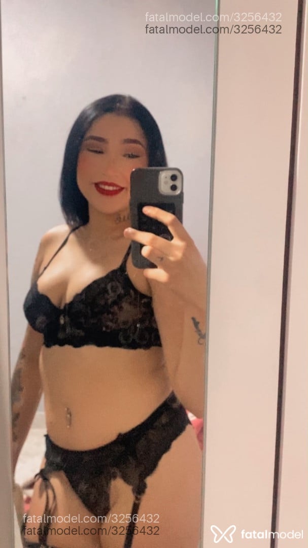 Acompanhante mulher morena (o) de olhos castanhos - Clara