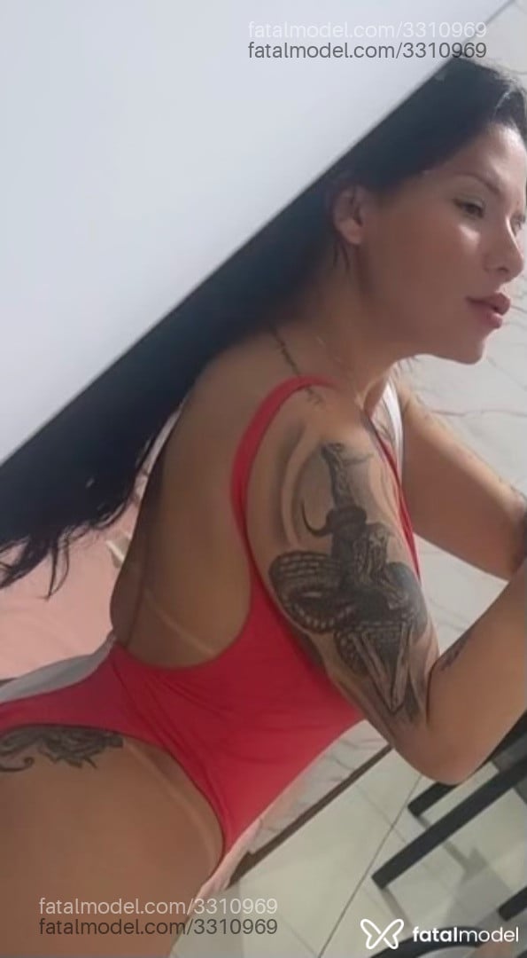 Acompanhante mulher morena (o) de olhos castanhos - Sol