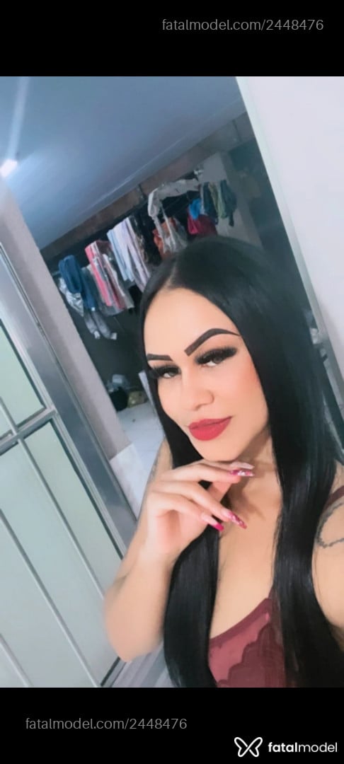 Acompanhante mulher morena (o) de olhos verdes - Katrynaa Borges
