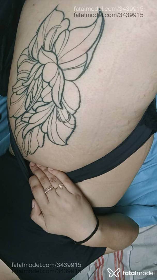Acompanhante mulher morena (o) de olhos mel em Virtual - Luuar