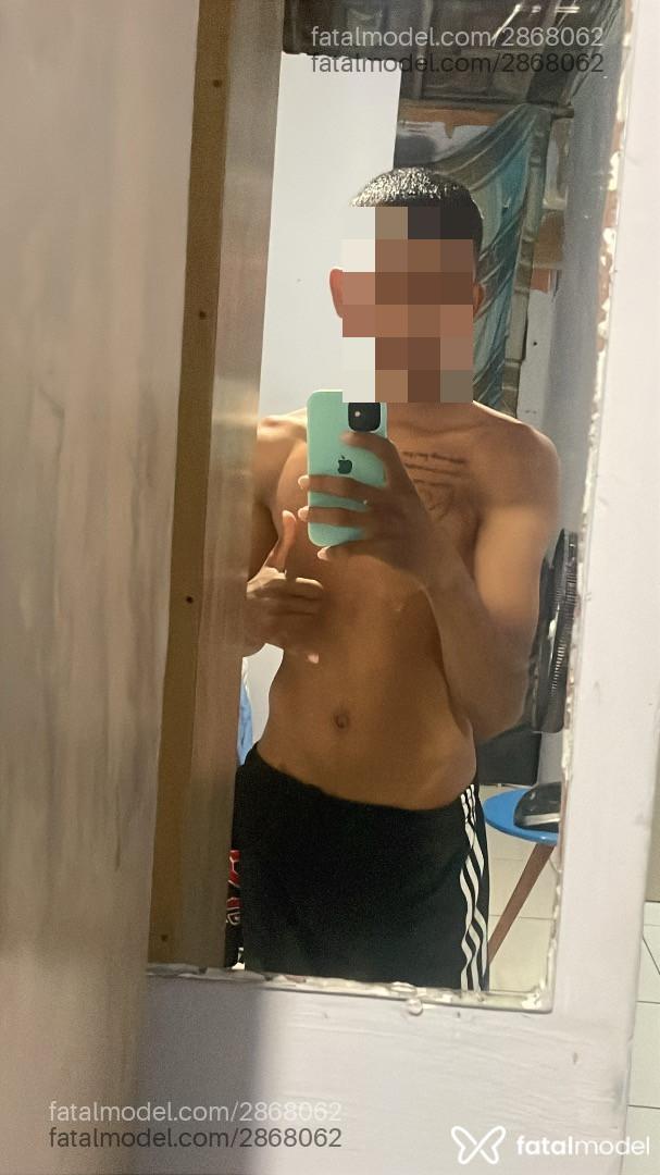 Acompanhante homem morena (o) de olhos pretos - Barbosa
