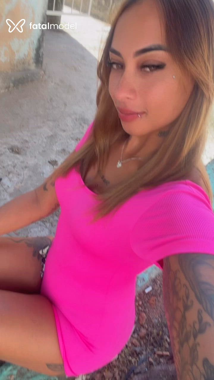 Acompanhante mulher loira (o) de olhos mel - Ana Julia