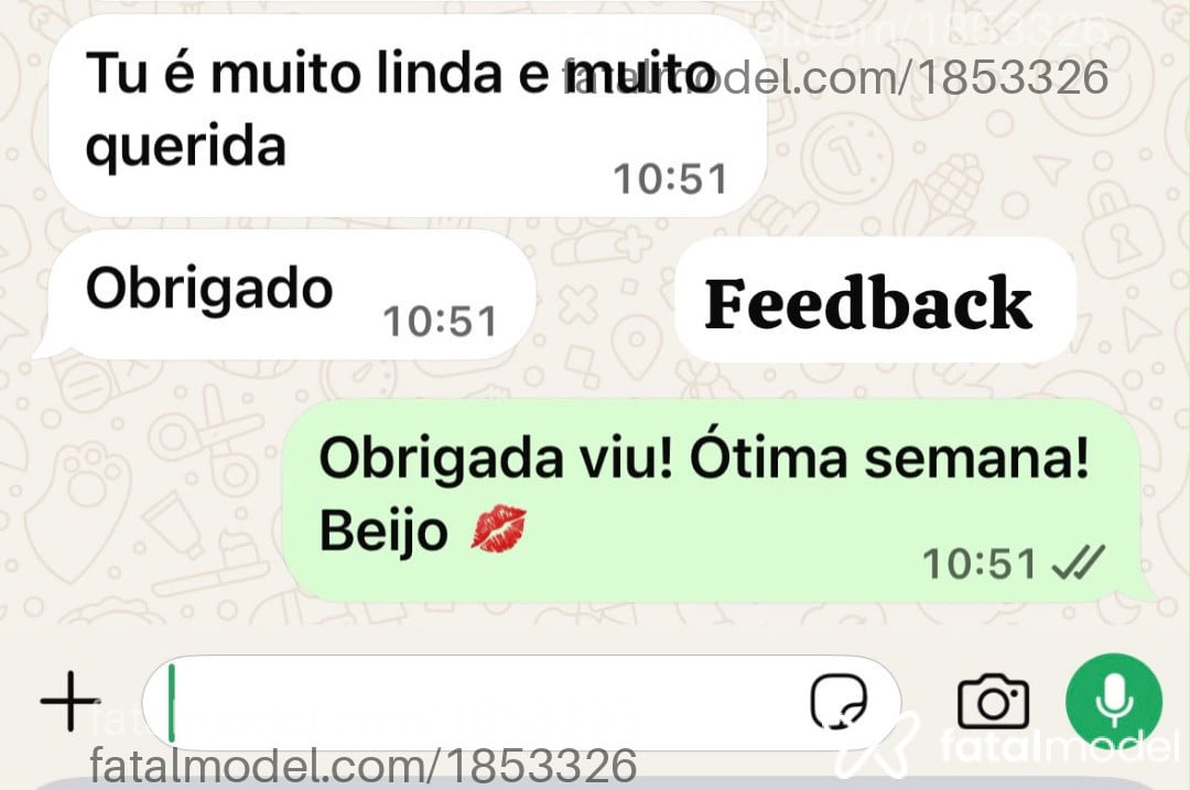 Acompanhante mulher com cabelo castanho de olhos verdes - Maitê