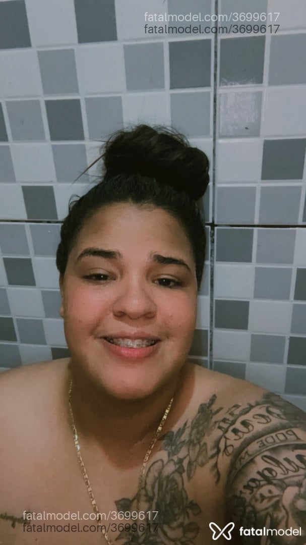 Acompanhante mulher com cabelo castanho de olhos castanhos - Anny Silva