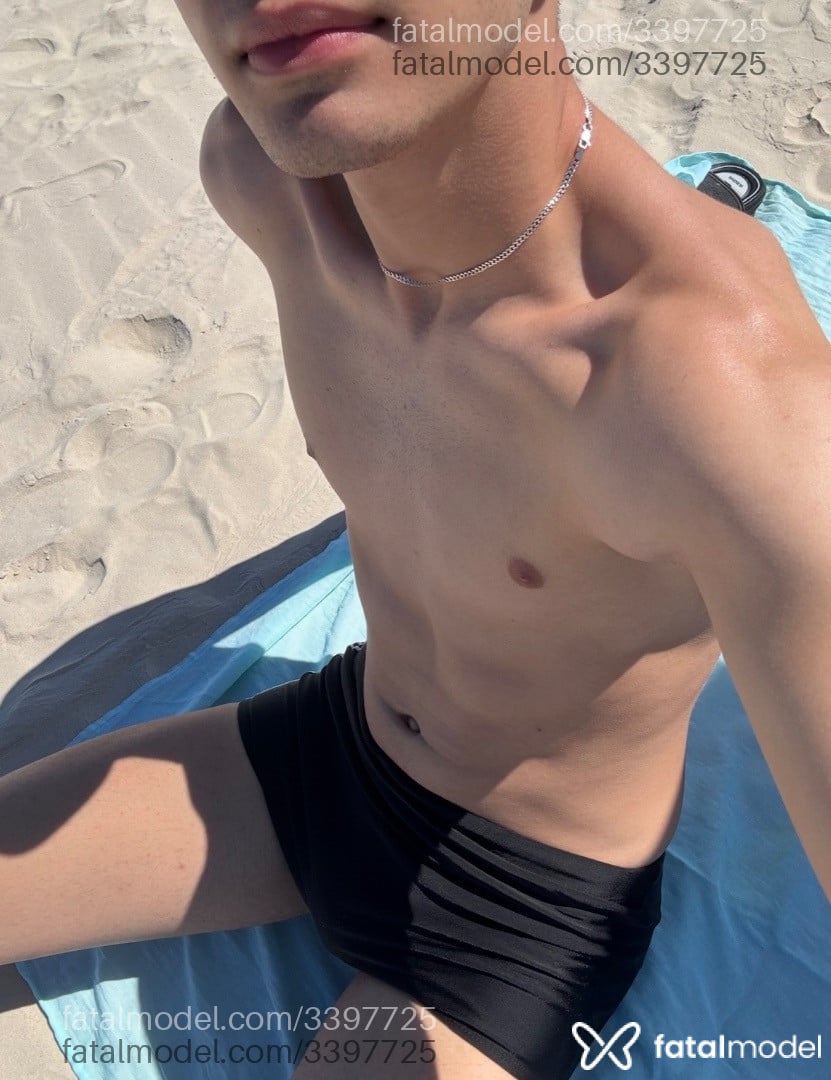Acompanhante homem com cabelo castanho de olhos castanhos - Kayke Henrique