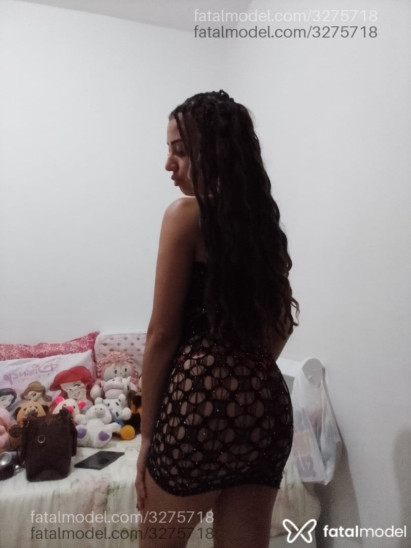 Acompanhante mulher com cabelo castanho de olhos castanhos - Mada Santos