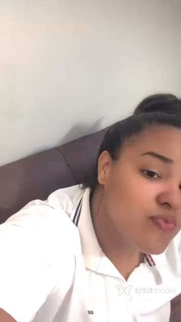 Acompanhante mulher com cabelo castanho de olhos castanhos - Anny Silva