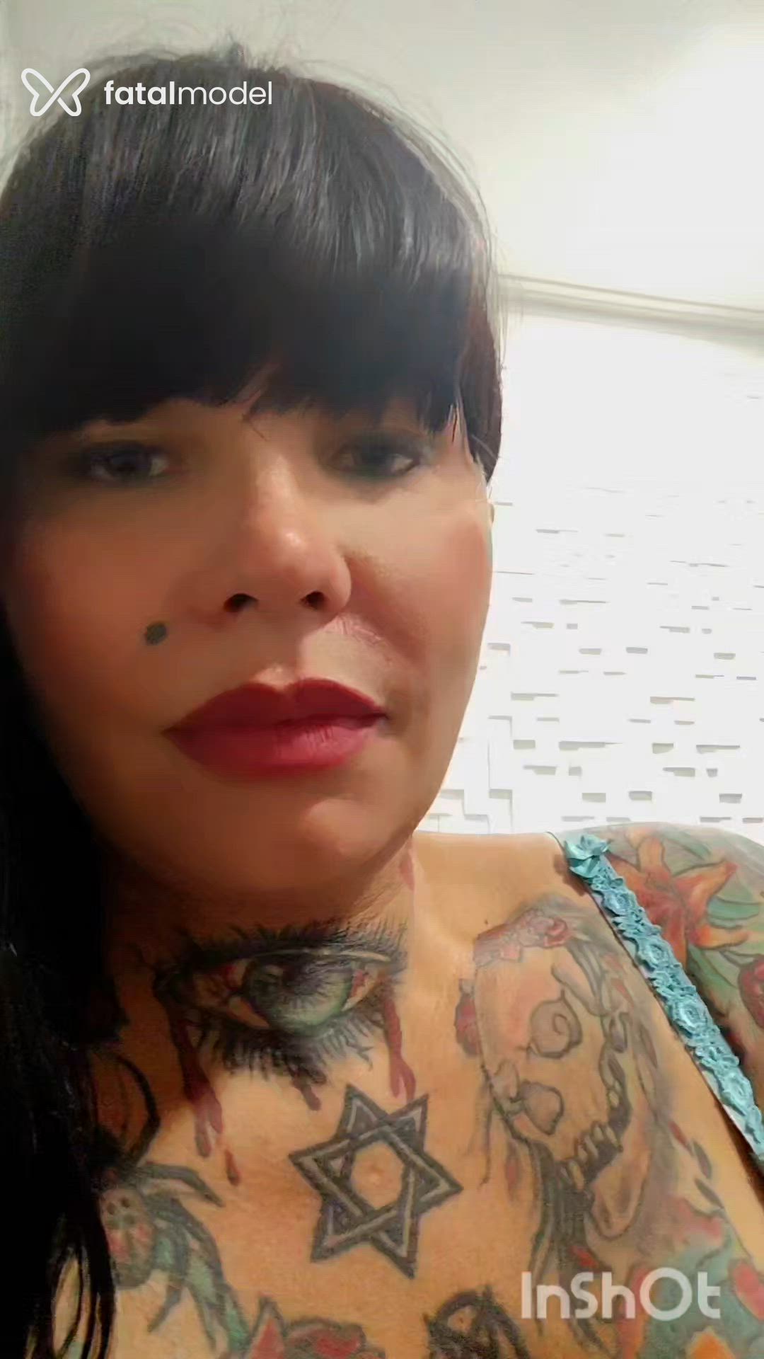 Acompanhante mulher trans morena (o) de olhos verdes - Eduarda Bianchi Acompanhante mulher trans morena (o) de olhos verdes - Eduarda Bianchi
