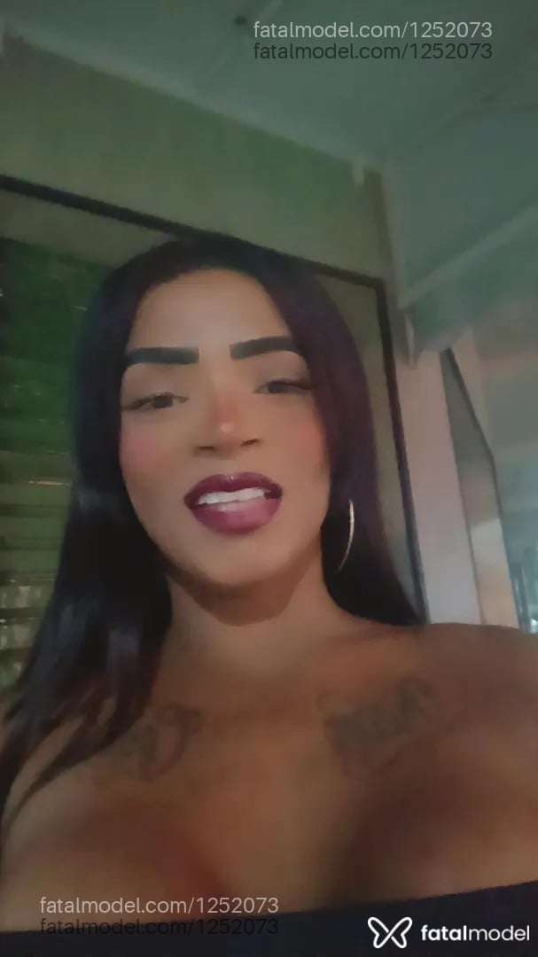 Acompanhante travesti morena (o) de olhos castanhos - Julia índia