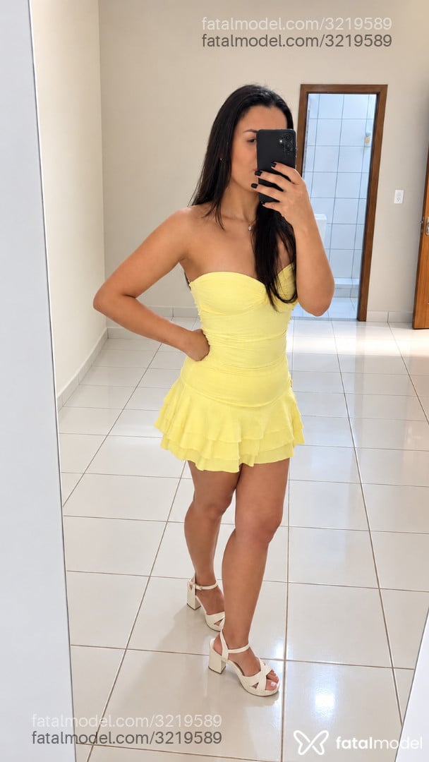 Acompanhante mulher morena (o) de olhos castanhos - Clara