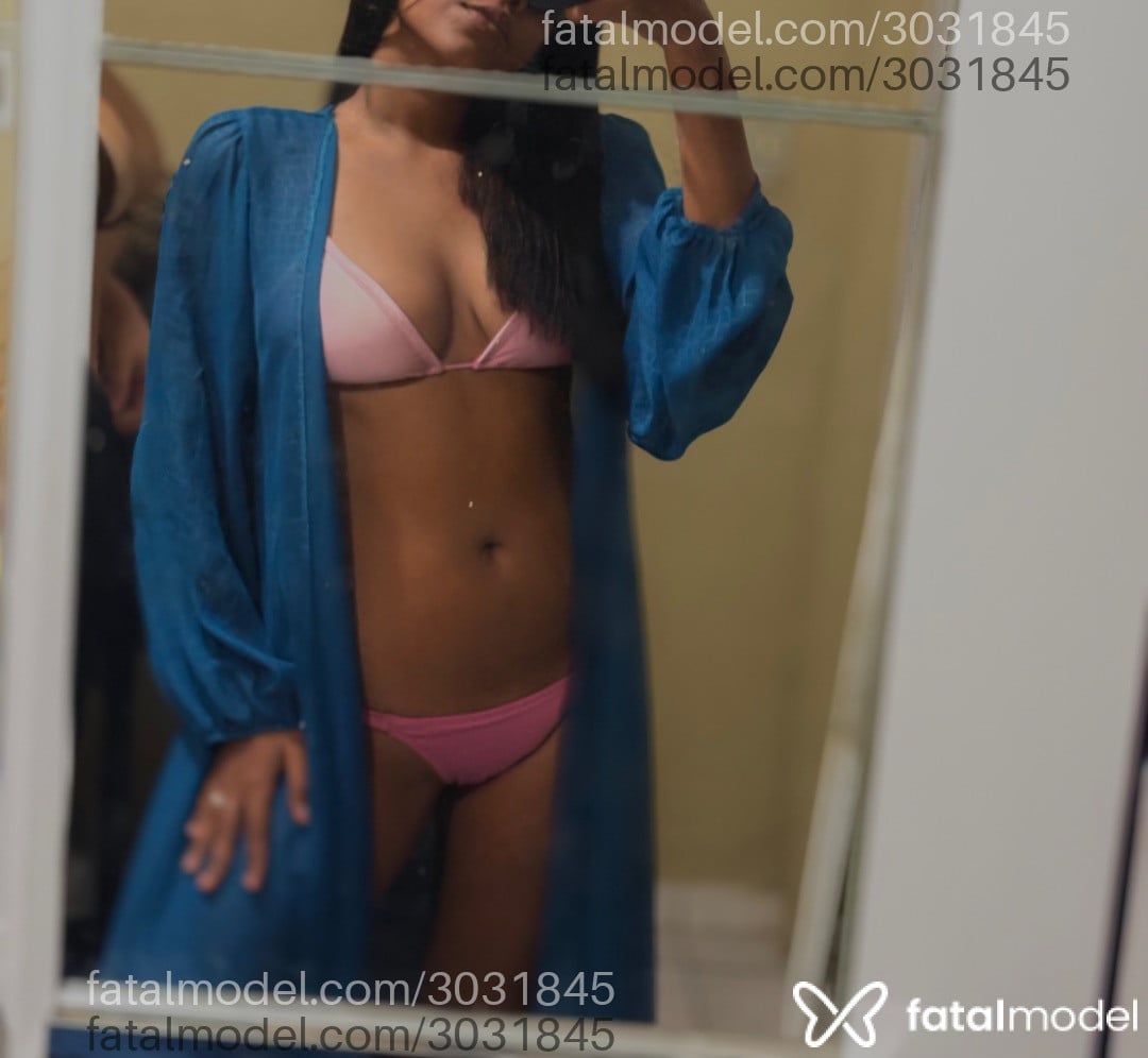 Acompanhante mulher morena (o) de olhos castanhos - Nicoly Angel