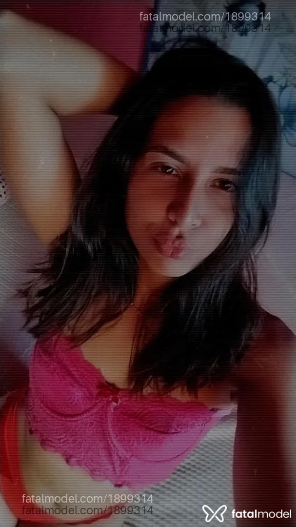 Acompanhante mulher com cabelo castanho de olhos castanhos - Isabella