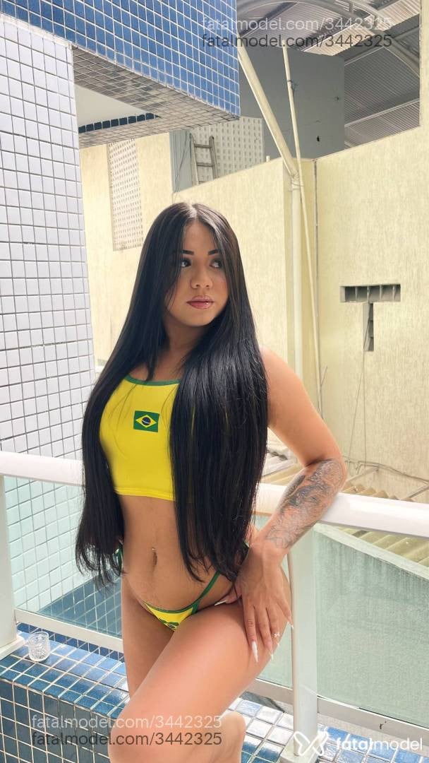 Acompanhante mulher morena (o) de olhos castanhos - Larissa Emanuele