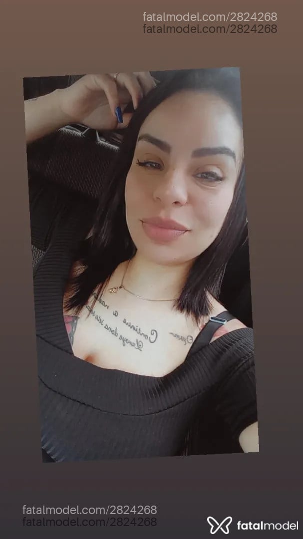 Acompanhante mulher morena (o) de olhos castanhos - Chris Morena