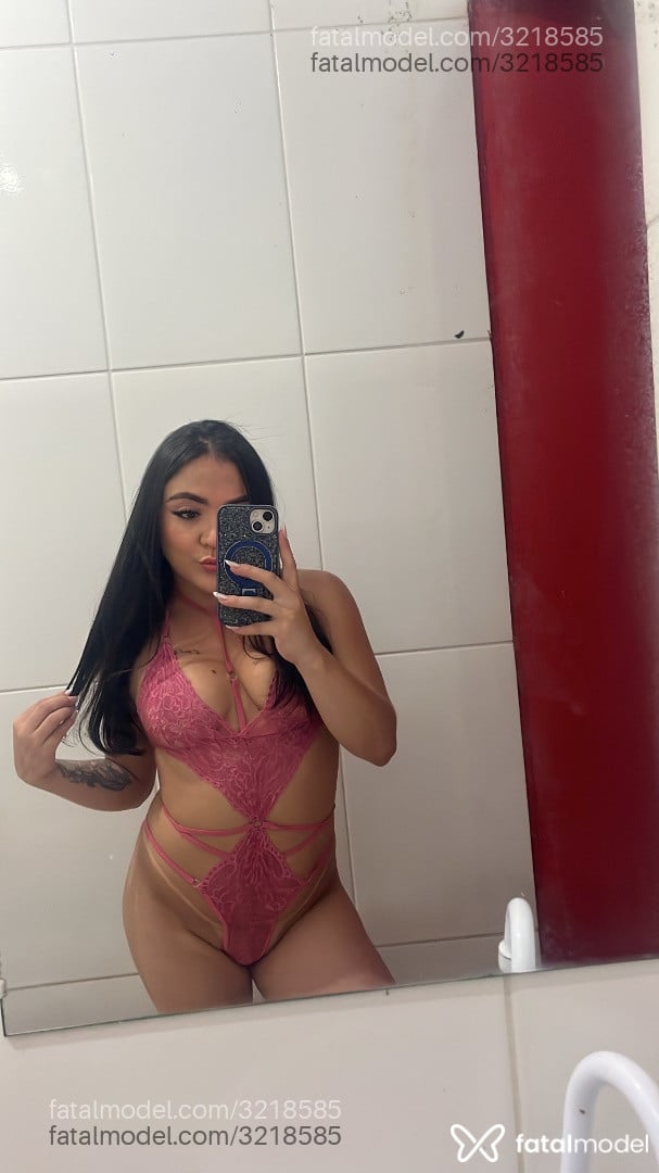 Acompanhante mulher morena (o) de olhos castanhos - Sandy